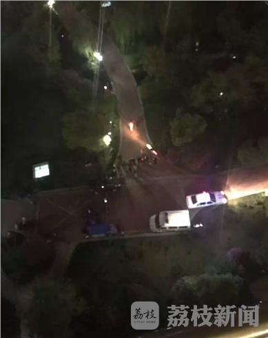 南通中南世紀(jì)花城一年輕女子13樓墜樓身亡 警方已介入調(diào)查