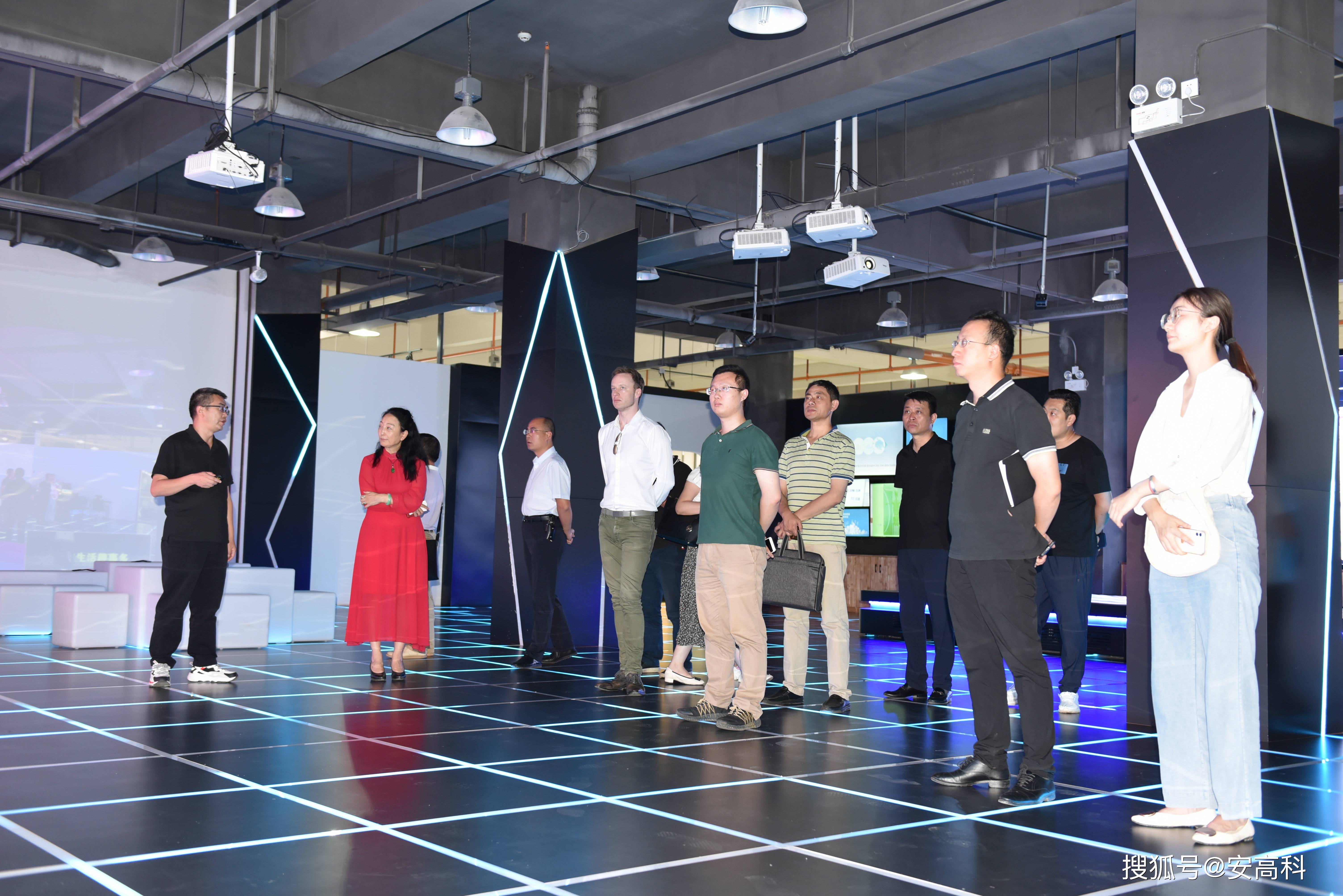 共創(chuàng)數(shù)字經(jīng)濟新圖景云南翰文教育投資集團董事長一行到訪安高科