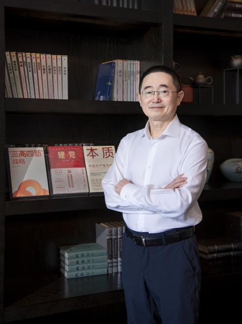 中南傳媒董事長彭玻：將繼續(xù)堅守主業(yè)、擁抱趨勢 確保公司在出版領(lǐng)域頭部地位