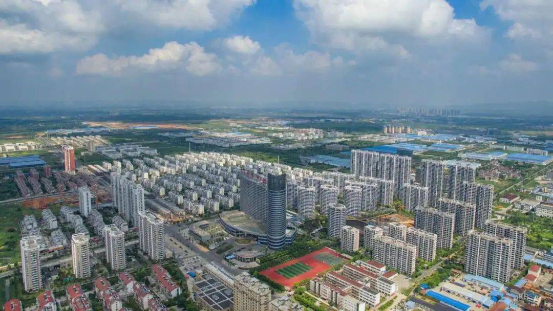 句容經(jīng)濟(jì)開(kāi)發(fā)區(qū)：鉚足干勁“跑起來(lái)”匯聚更大發(fā)展動(dòng)能