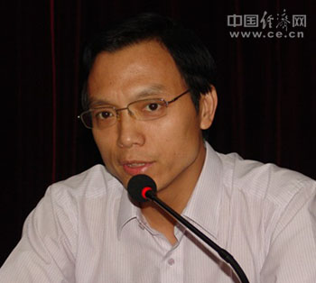 張?jiān)迫沃心瞎こ套稍冊(cè)O(shè)計(jì)集團(tuán)黨委書記、總經(jīng)理(圖簡(jiǎn)歷)