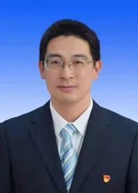 代理市長兩個月后安徽桐城“80后”的他轉正